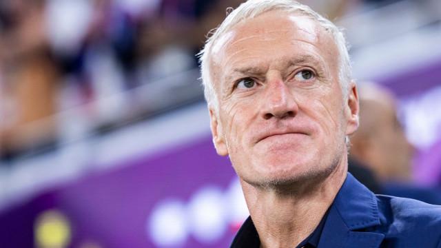 Deschamps back with World Cup squad