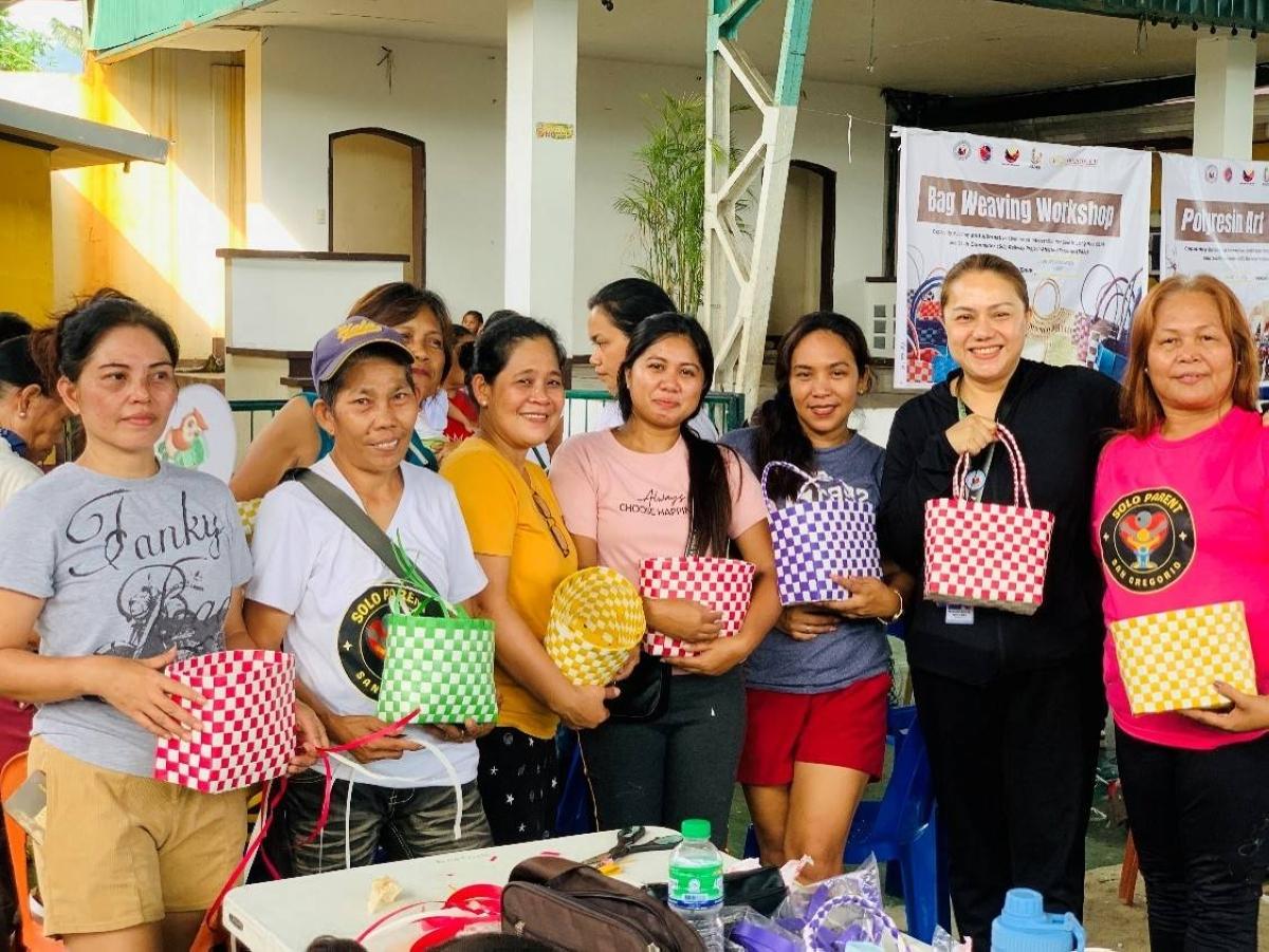 ​PCUP promotes bag weaving as livelihood opportunity