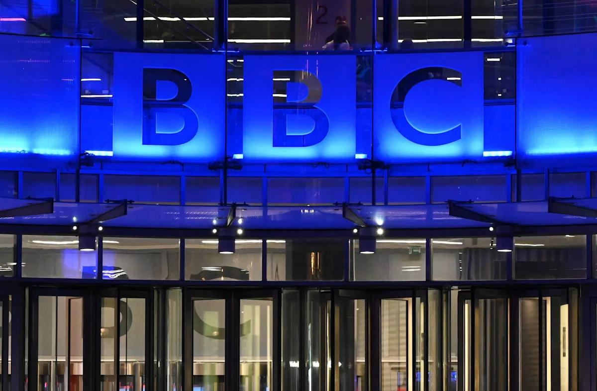 BBC shuts down long wave radio service after almost a century