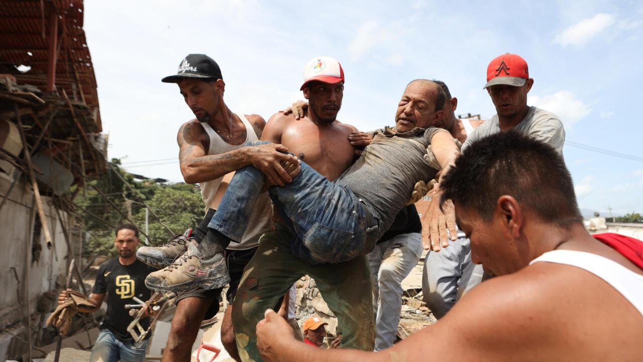 Venezuela earthquakes live: Death toll rises to around 235, health minister says 4,300 injured