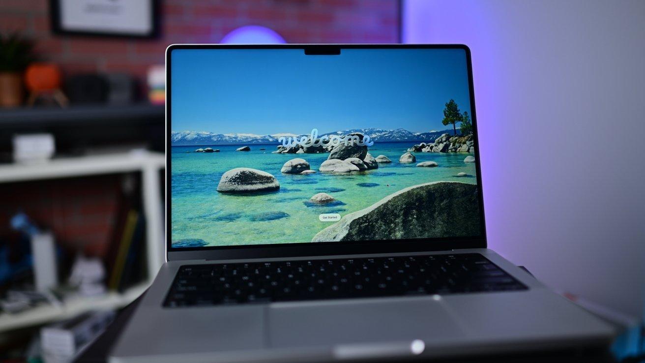OLED, Dynamic Island, touchscreen