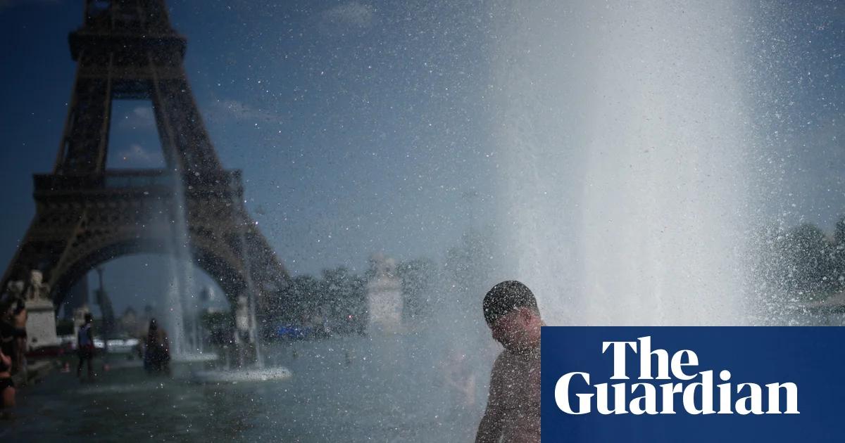 Paris to ban drinking alcohol in public as hospitals hit heatwave breaking point