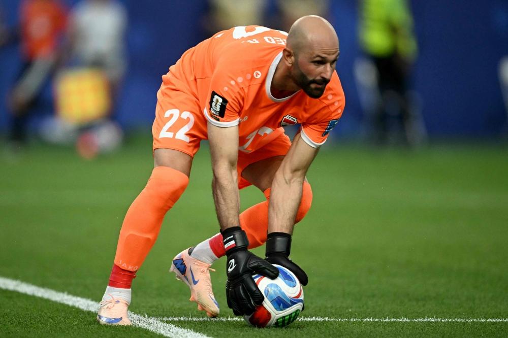 Iraq loses to France but wins...South Korean hearts on the internet
