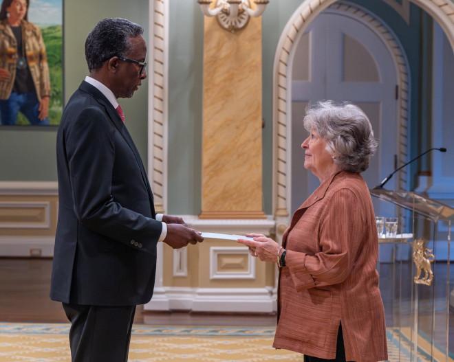 Dahir Hassan presents credentials as Somalia’s non